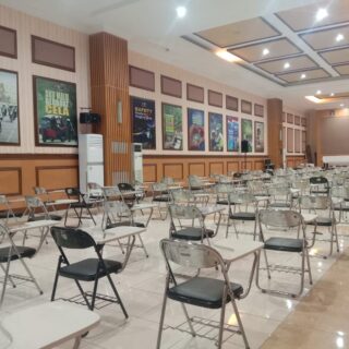 Sewa Kursi Kuliah